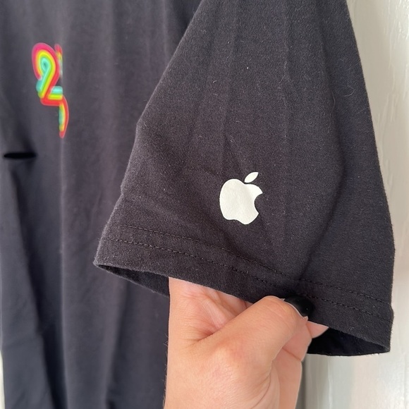 Apple t shirt - Picture 3 of 7